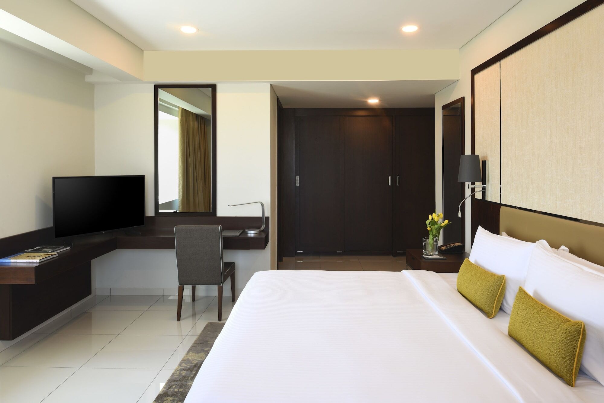 เฟรเซอร์ สวีท มัสกัต Hotel ภายนอก รูปภาพ A bedroom at the hotel