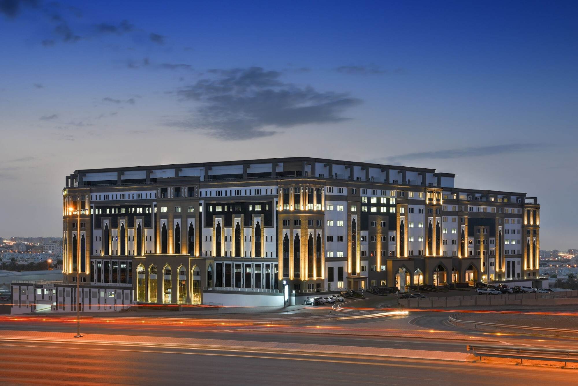 เฟรเซอร์ สวีท มัสกัต Hotel ภายนอก รูปภาพ The Ritz-Carlton, Bahrain
